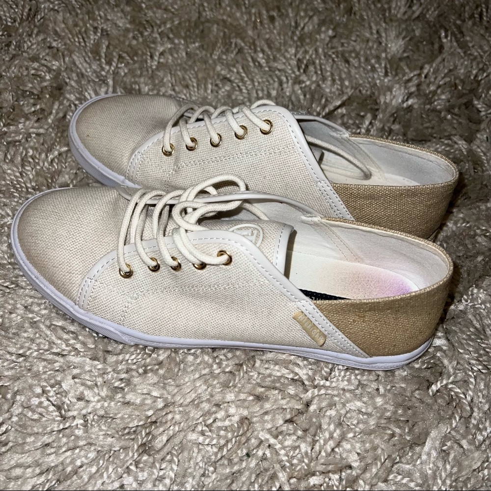 Tommy Hilfiger Women’s 8.5M Casual Sneakers
